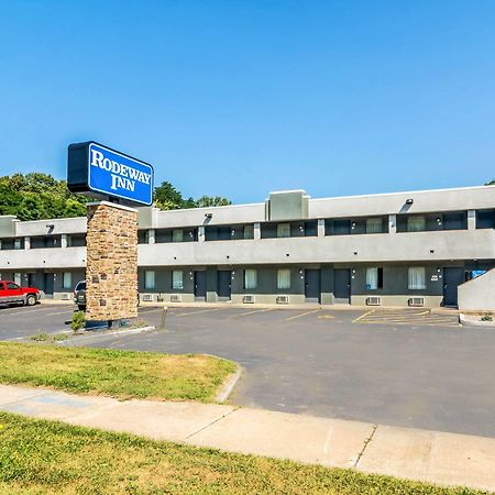 Rodeway Inn Portage Exterior photo
